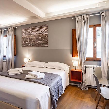 Pisana 236 Suites フィレンツェ エクステリア 写真