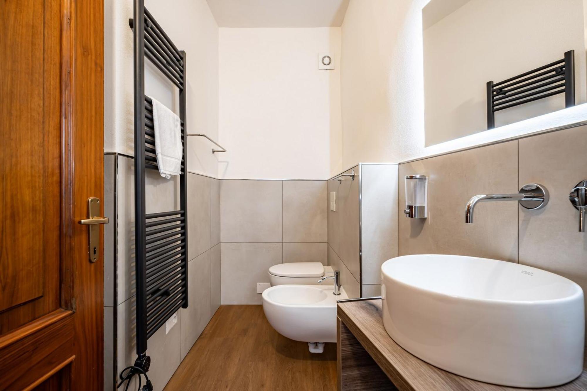 Pisana 236 Suites フィレンツェ エクステリア 写真