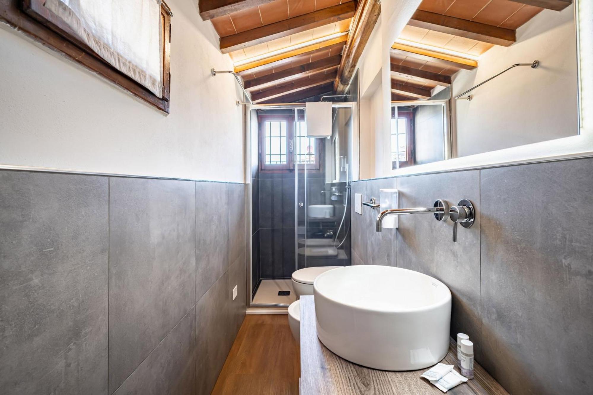 Pisana 236 Suites フィレンツェ エクステリア 写真